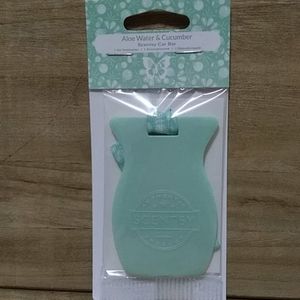 Aloe Water & Cucumber